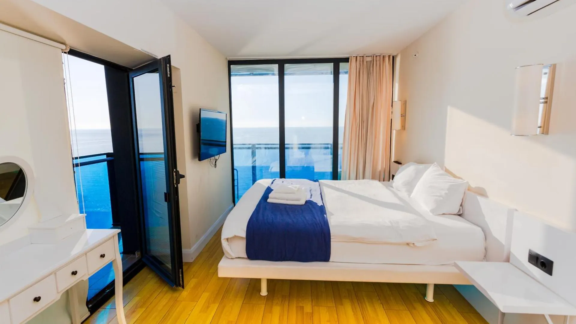 Seaside Batumi Apartment